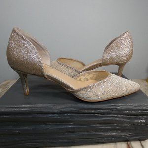 NIB Jewel Badgley Mischka Gold Lace Pointed Toe Kitten Heel D'Orsay 6